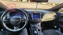 Chrysler 200